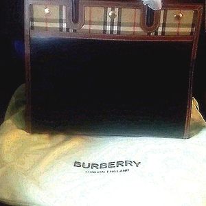 BURBERRY